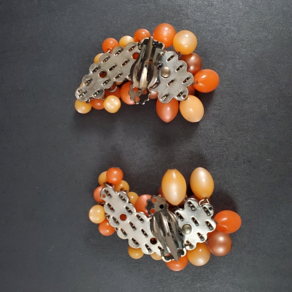 TRUE VINTAGE Fruitbowl Large Clip On Earrings - Picture 4 of 4